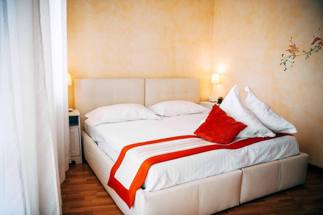 Hotel Angela Olympic Garda Lake 3*