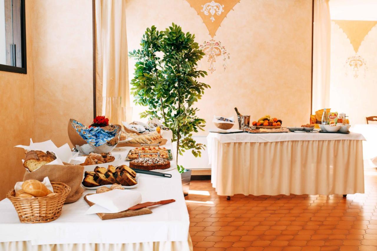 Angela Olympic Garda Lake 3* Toscolano Maderno