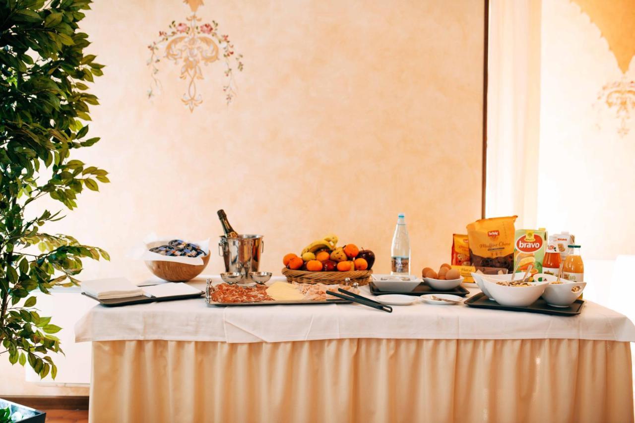Angela Olympic Garda Lake 3* Toscolano Maderno