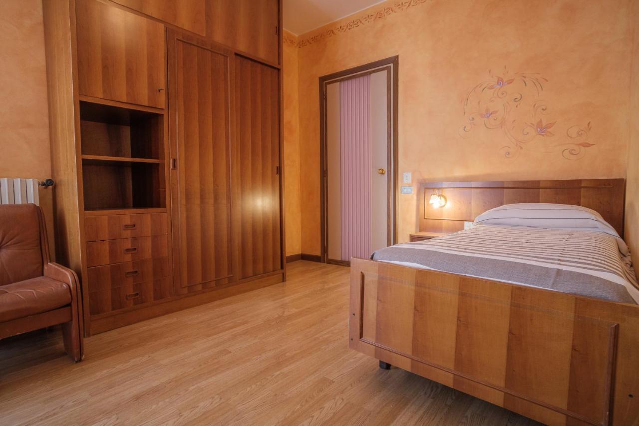 Angela Olympic Garda Lake 3*